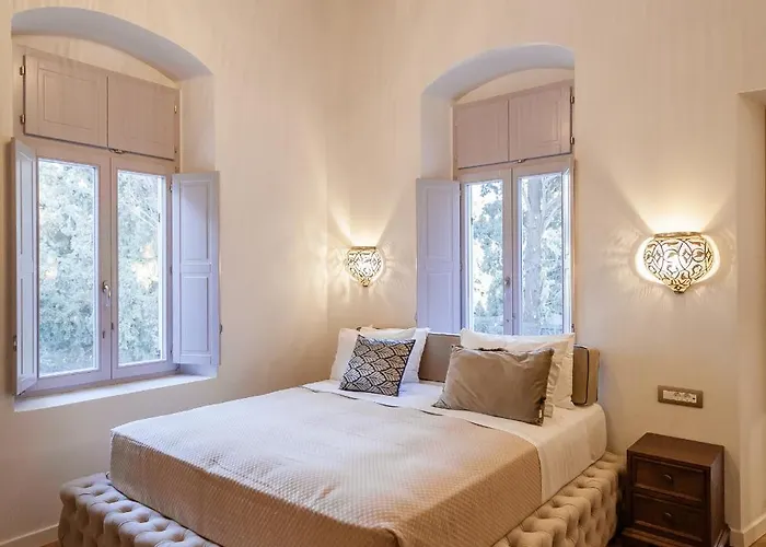 Couette-café Aylin Executive Rhodes City