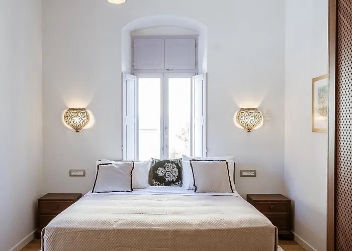 Aylin Executive Couette-café Rhodes City