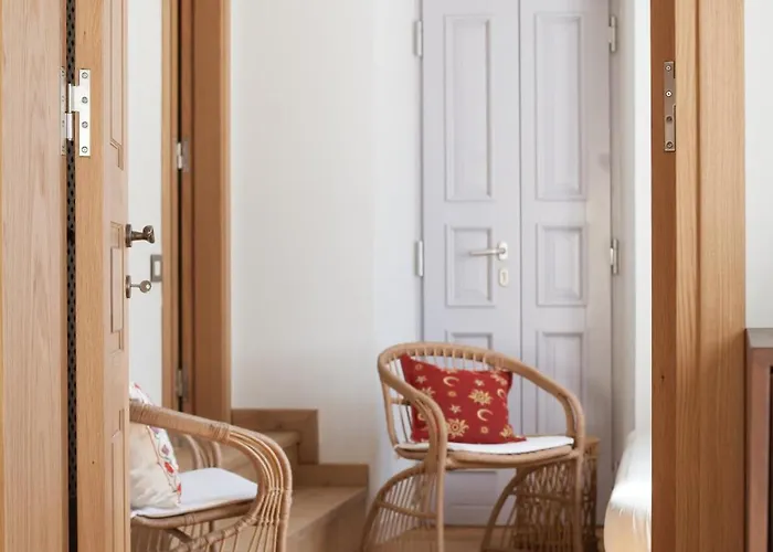 Aylin Executive Couette-café 4*