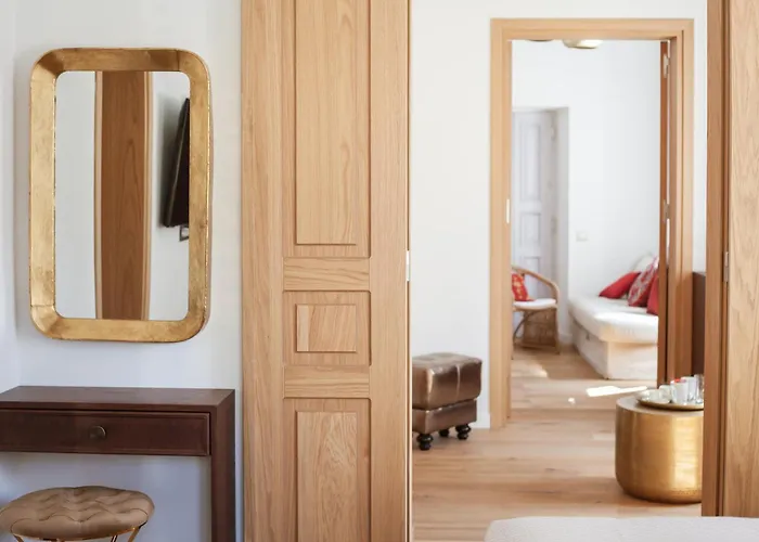 Aylin Executive Couette-café 4*