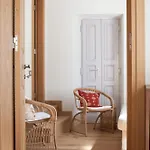 Aylin Executive Bed and breakfast 4*