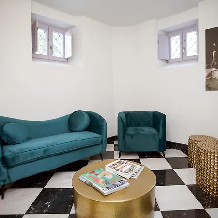 Aylin Executive עיר רודוס