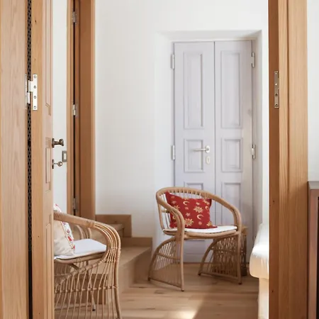 Aylin Executive לינה וארוחת בוקר 4*